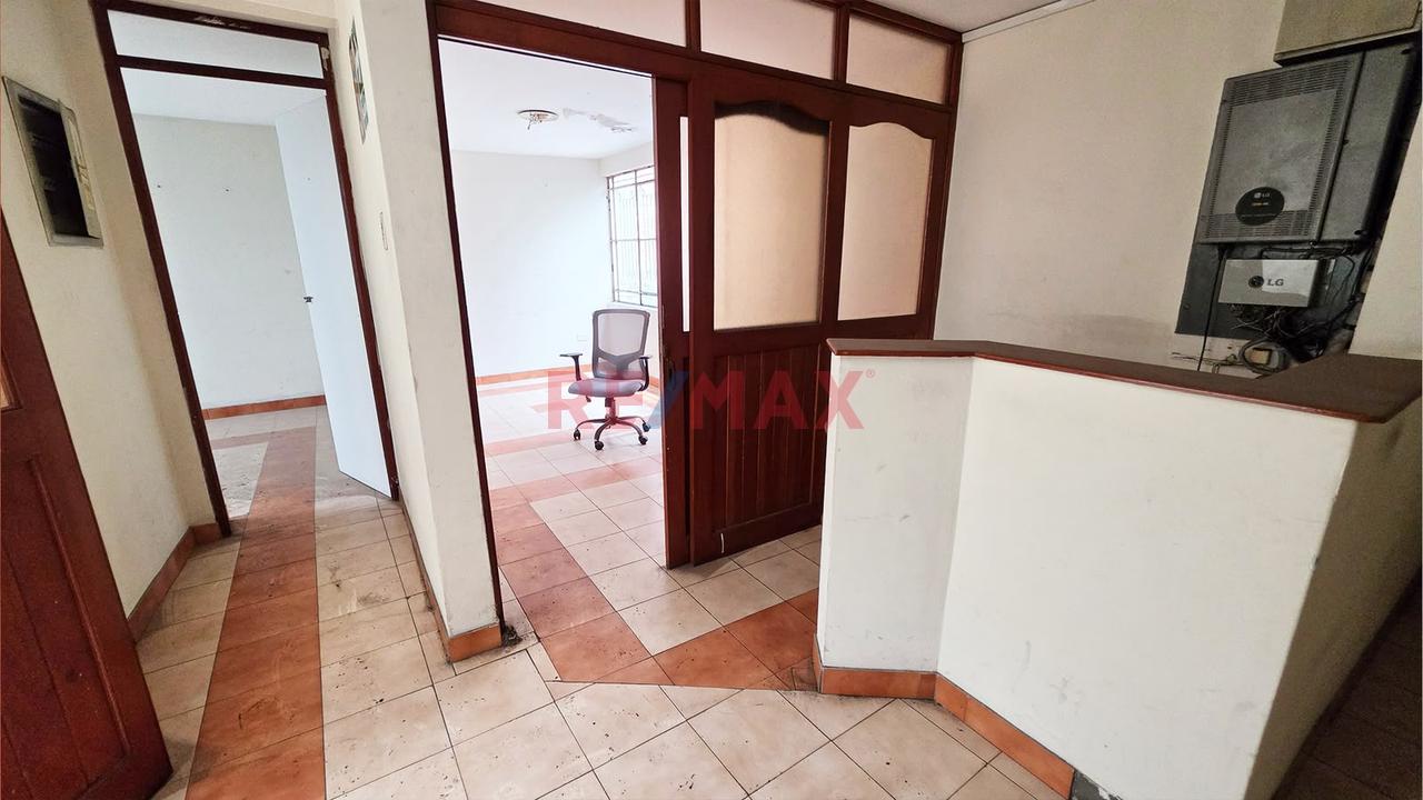 Amplio Local Industrial En Av. Quilca – Callao — foto 15