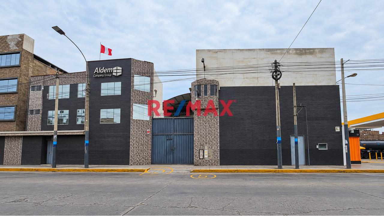 Amplio Local Industrial En Av. Quilca – Callao
