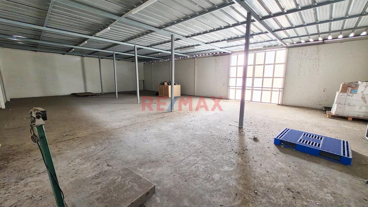 Amplio Local Industrial En Av. Quilca – Callao — foto 7