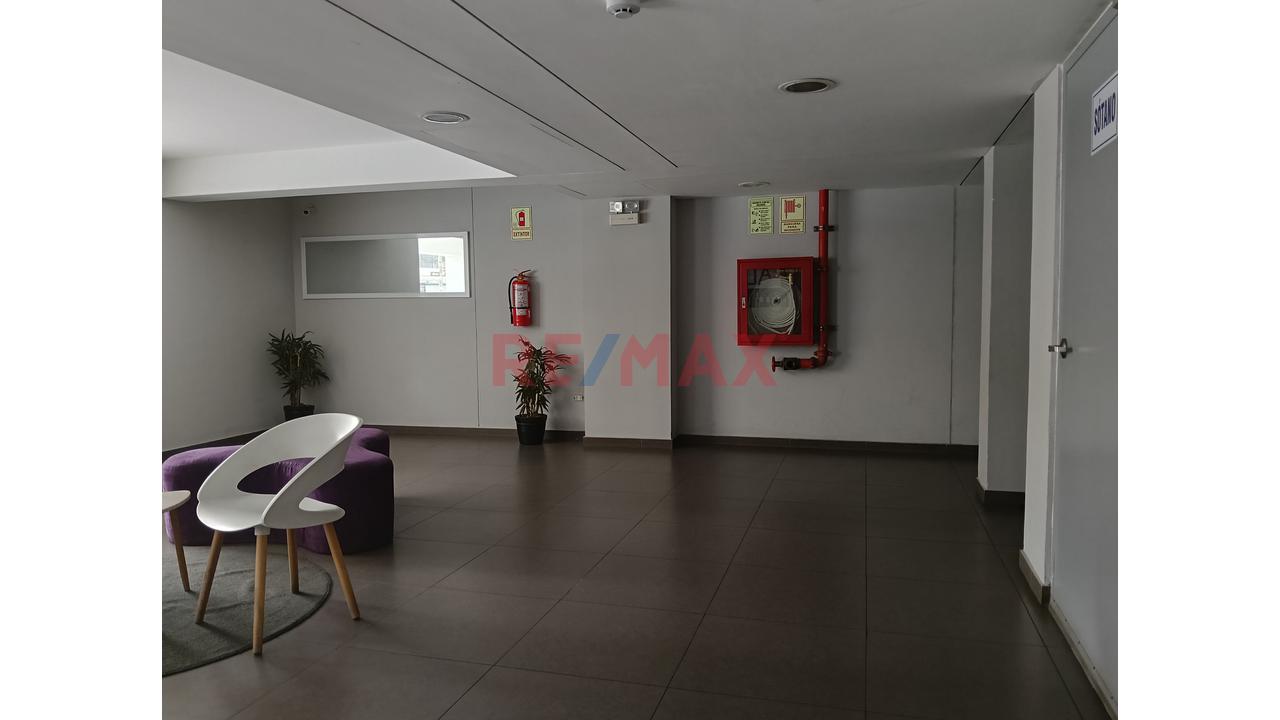 Acogedor Departamento En Alquiler En Lince — foto 12