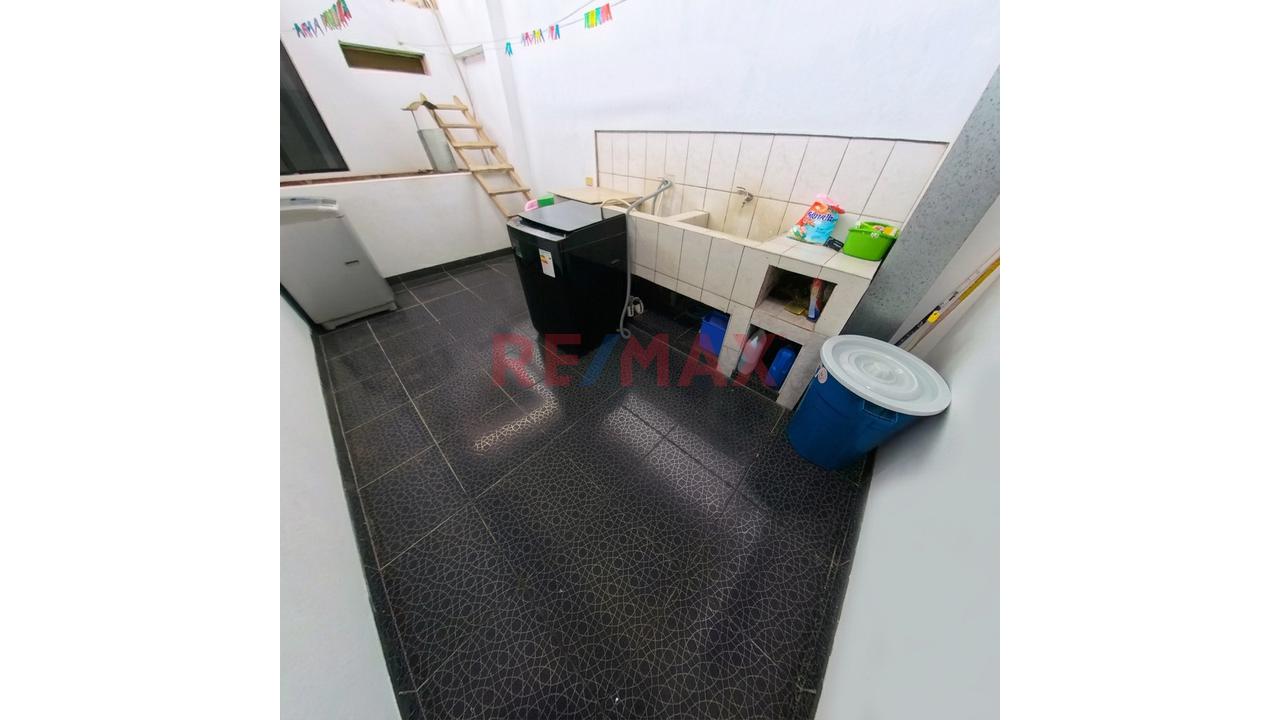 Local Comercial En Venta - Puyango | 3 Pisos + Rentabilidad - 17