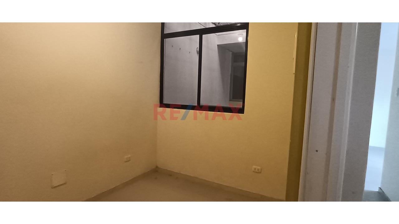 Alquiler Departamento En 1Er Piso Villa La Planicie — foto 5