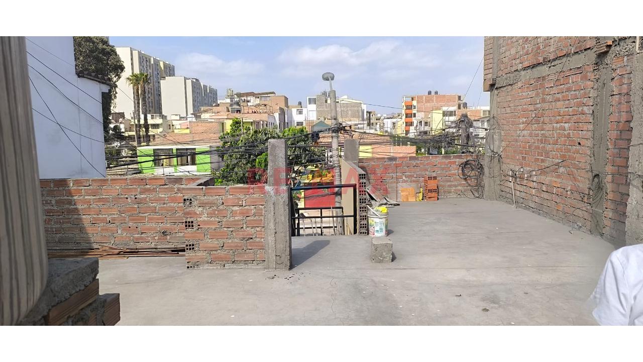 Alquiler Departamento Av. La Alborada - 16