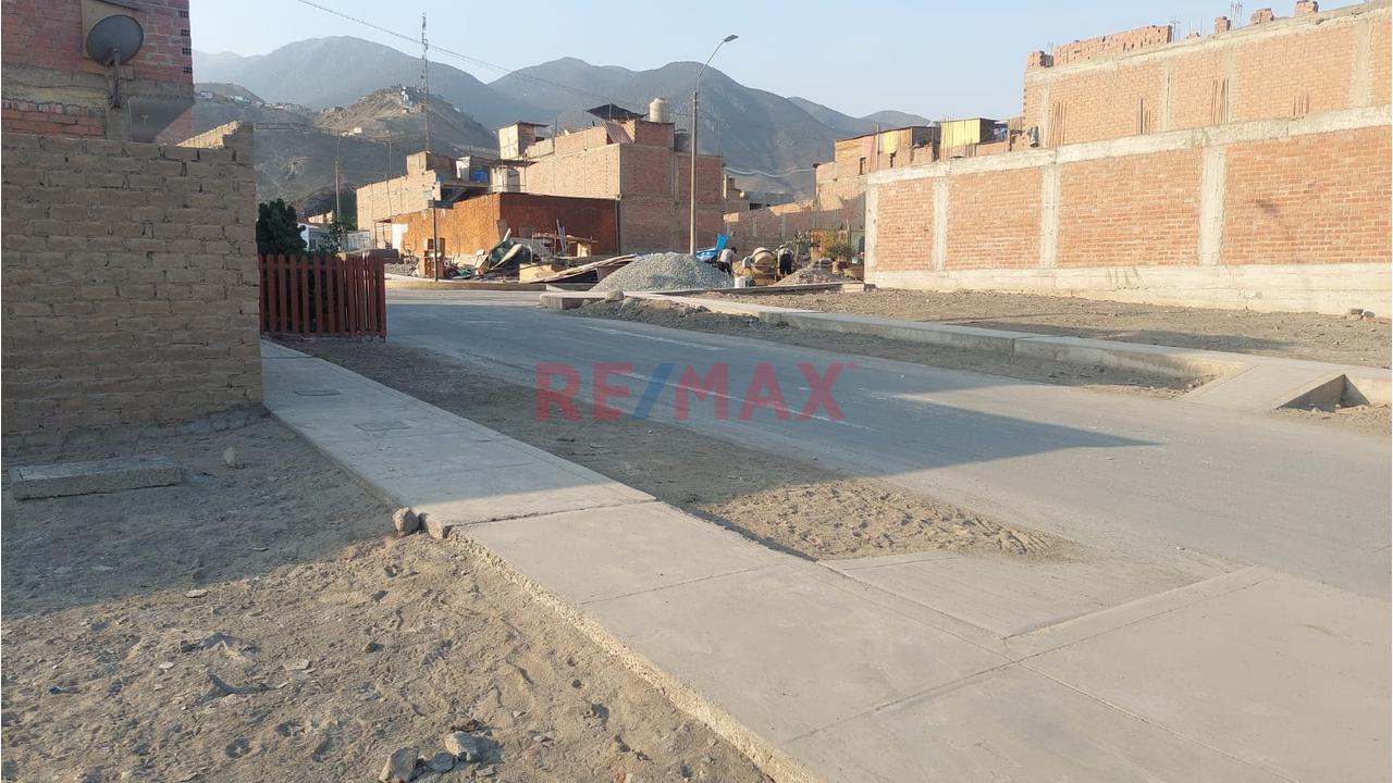Venta De Terreno En La Planicie De Carabayllo En Esquina - 5
