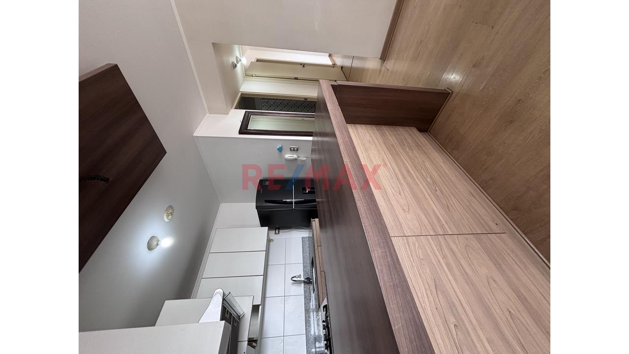 Departamento Semi Amoblado En Paseo De La República — foto 7