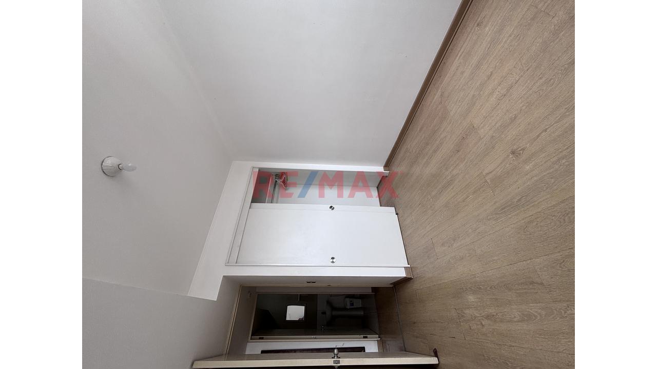 Departamento Semi Amoblado En Paseo De La República — foto 10