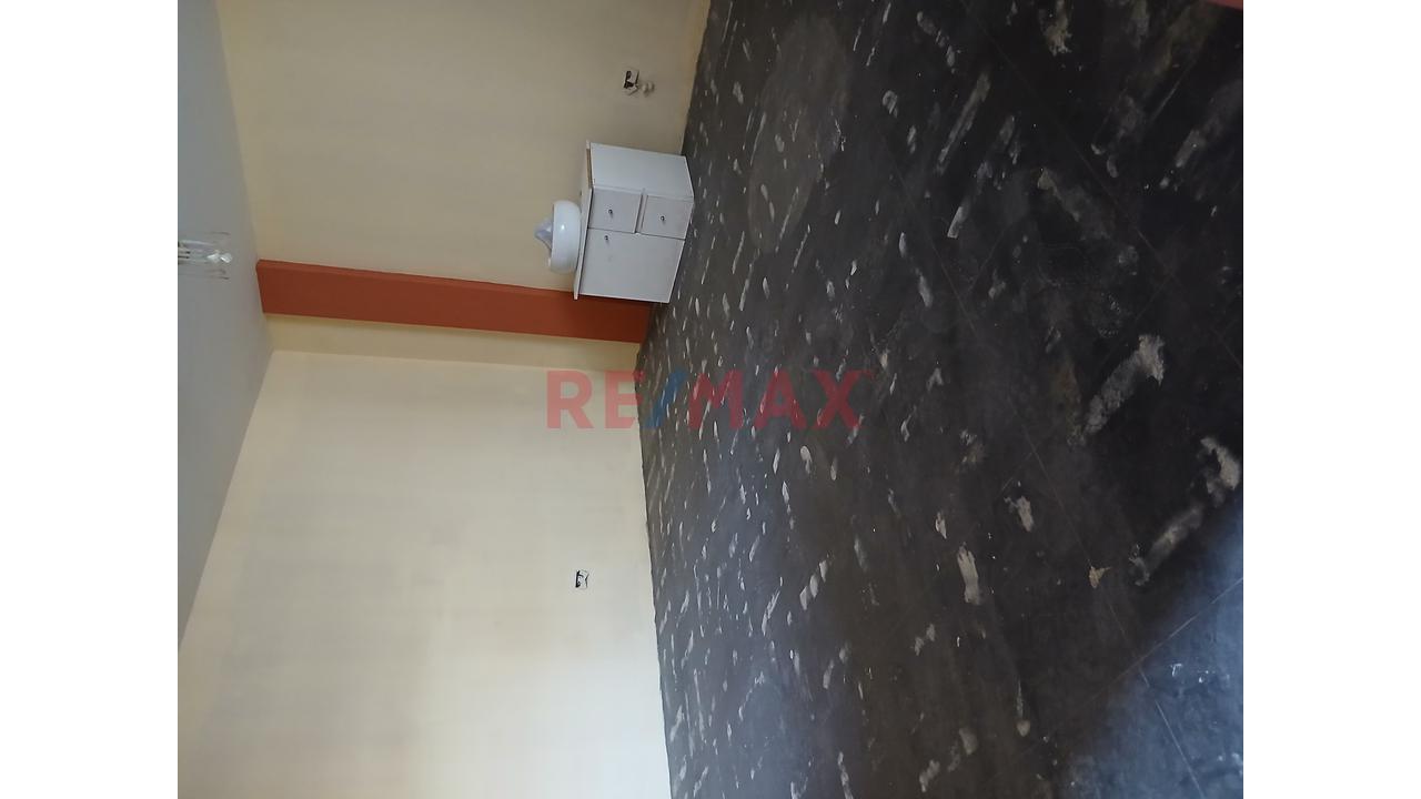 En Venta Casa En Paucarpata/ Ciudad Blanca — foto 14