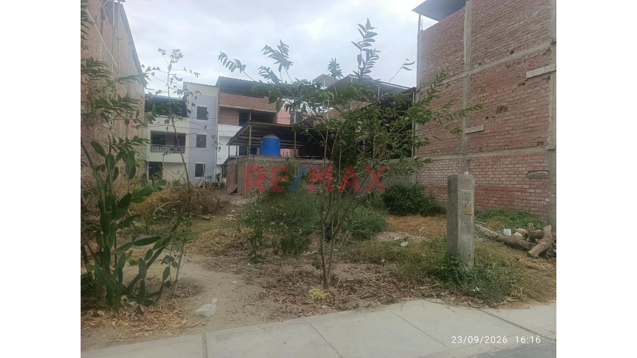 Vendo Amplio Terreno De 173.00 M2 En Urb. Miraflores $ 50.000 — foto 3