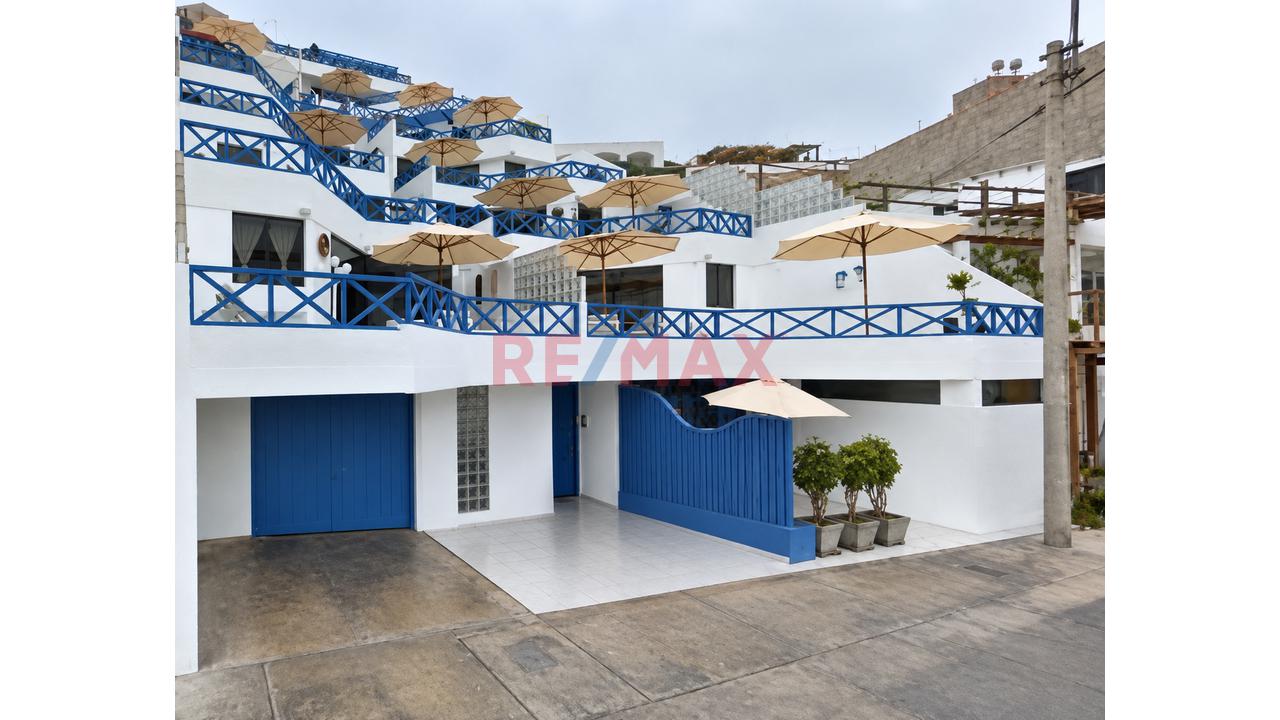 Departamento Con Excelente Ubicación Con Vista Al Mar En La Playa Negra