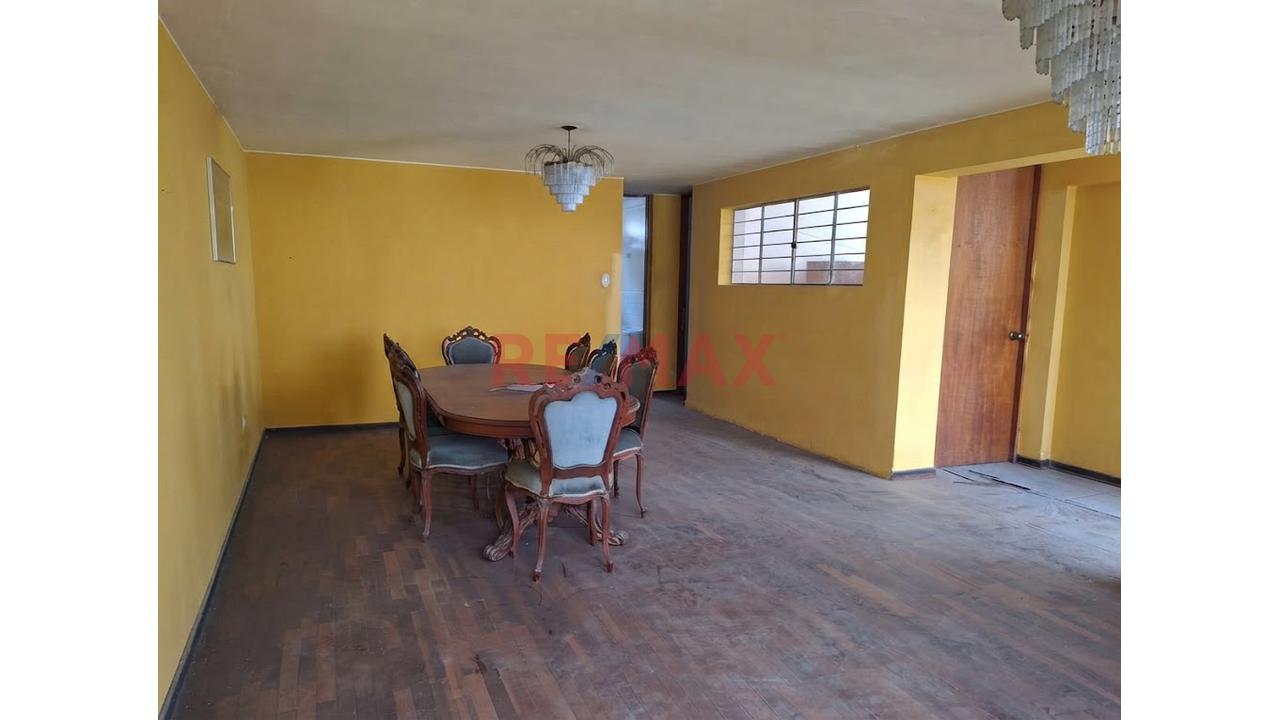 Vendo Casa Como Terreno 178 M2 Para 4 Pisos Y Azotea, En Calle Alfa Y Omega, Surquillo — foto 4