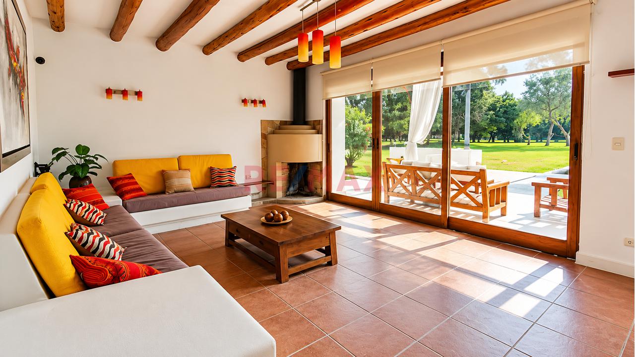 Alquiler De Casa Campo Con Piscina En Exclusivo Condominio - 2
