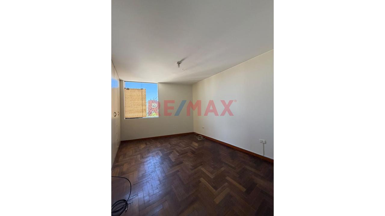🏡 ¡Amplio Flat Con Aires Exclusivos En Umacollo! — foto 8