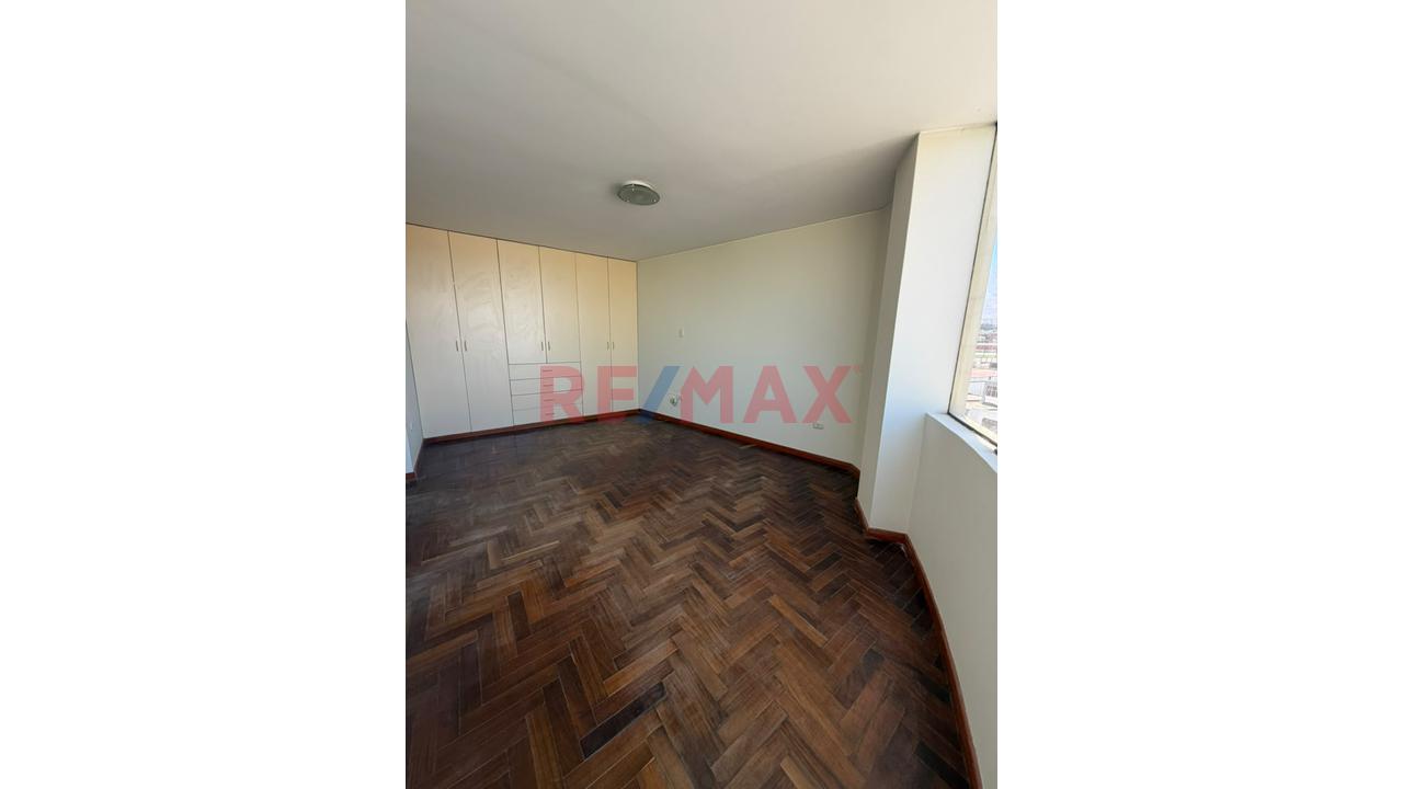 🏡 ¡Amplio Flat Con Aires Exclusivos En Umacollo! — foto 2