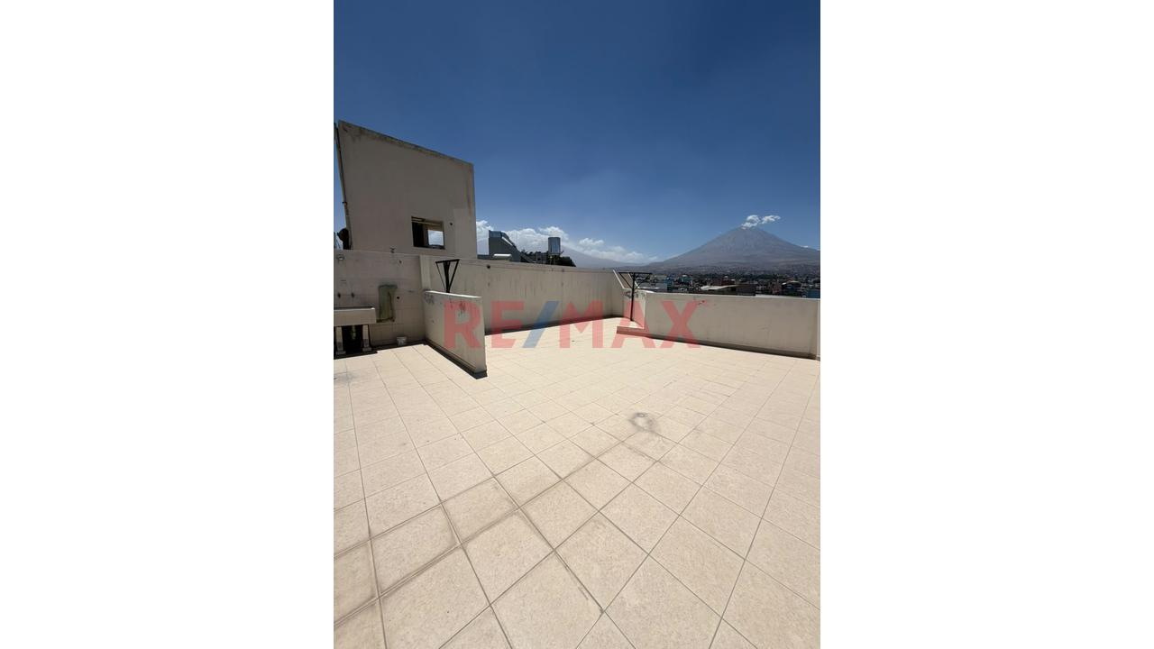 🏡 ¡Amplio Flat Con Aires Exclusivos En Umacollo! — foto 5
