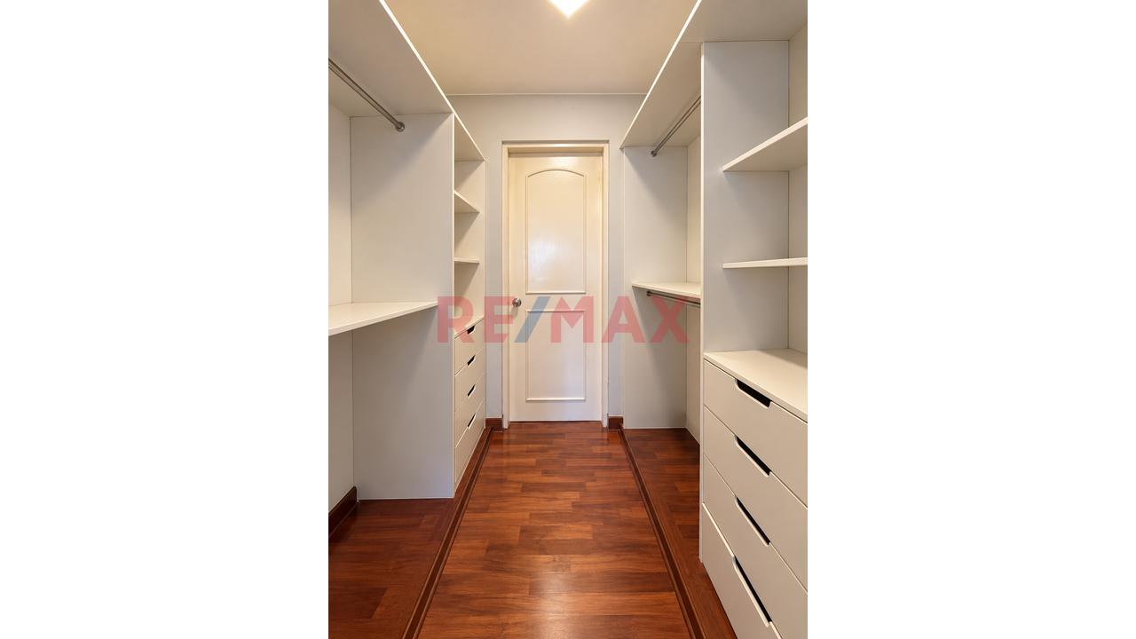 🏡 Alquiler De Amplio Departamento Frente A Parque En La Castellana – Surco - 20