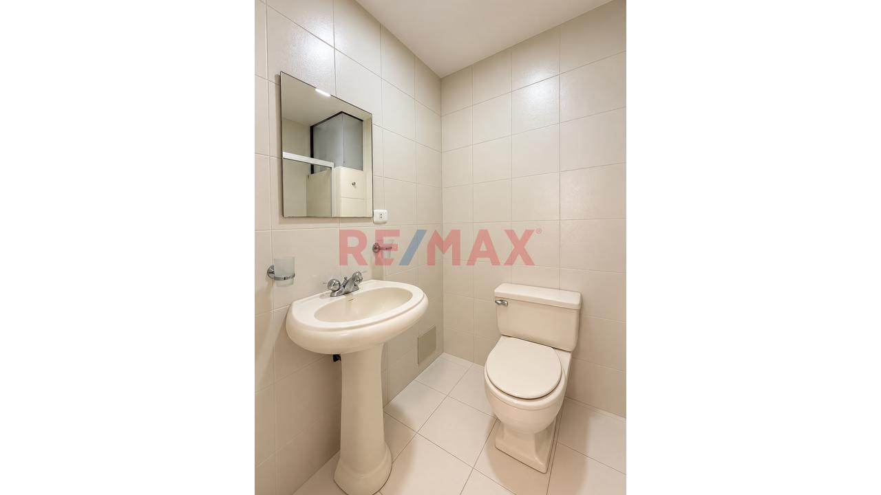 🏡 Alquiler De Amplio Departamento Frente A Parque En La Castellana – Surco — foto 10