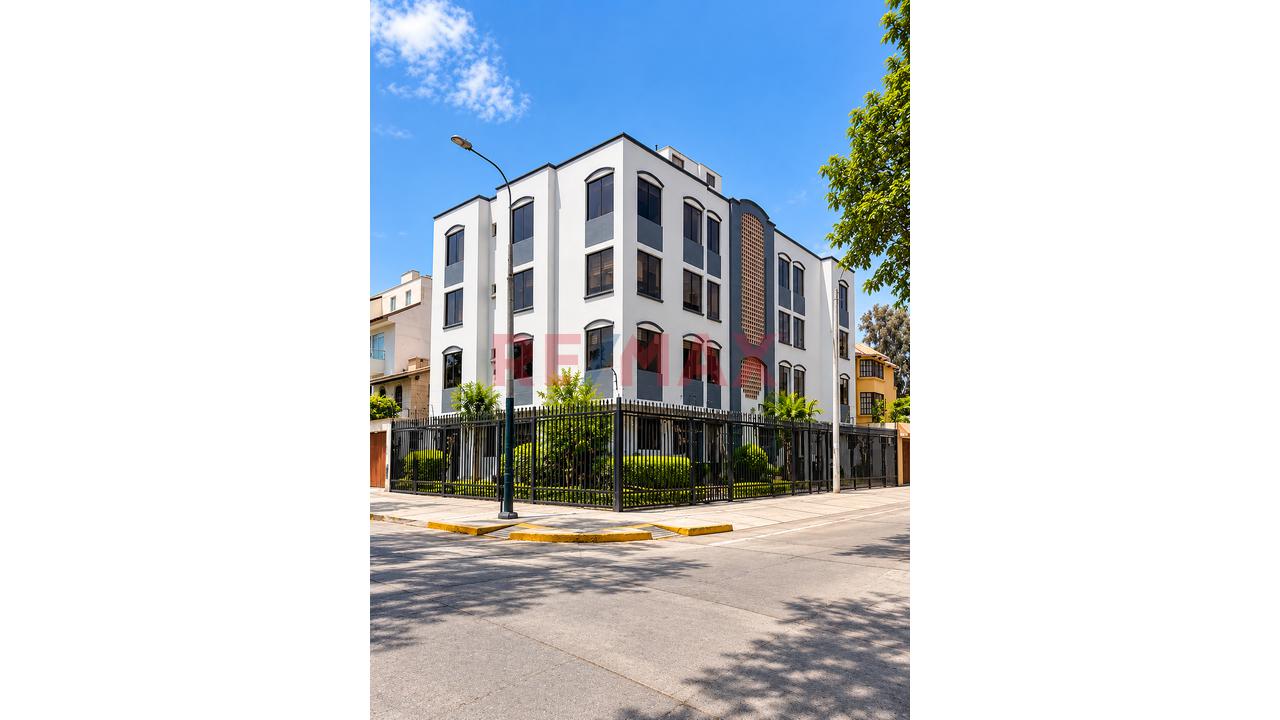 🏡 Alquiler De Amplio Departamento Frente A Parque En La Castellana – Surco — foto 13