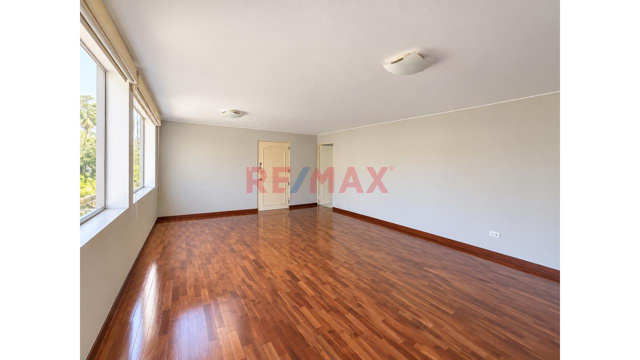 🏡 Alquiler De Amplio Departamento Frente A Parque En La Castellana – Surco - 19