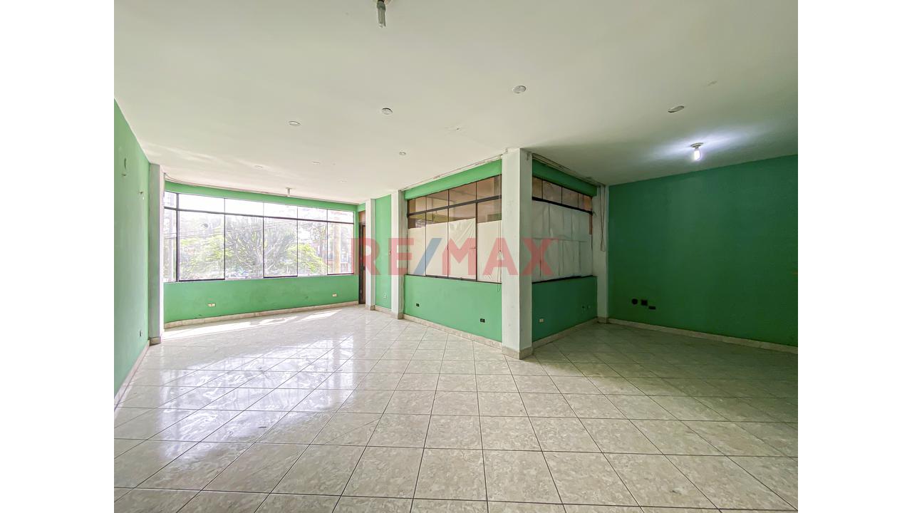 Local / Departamento 2Do Piso Av. San Felipe Comas — foto 6