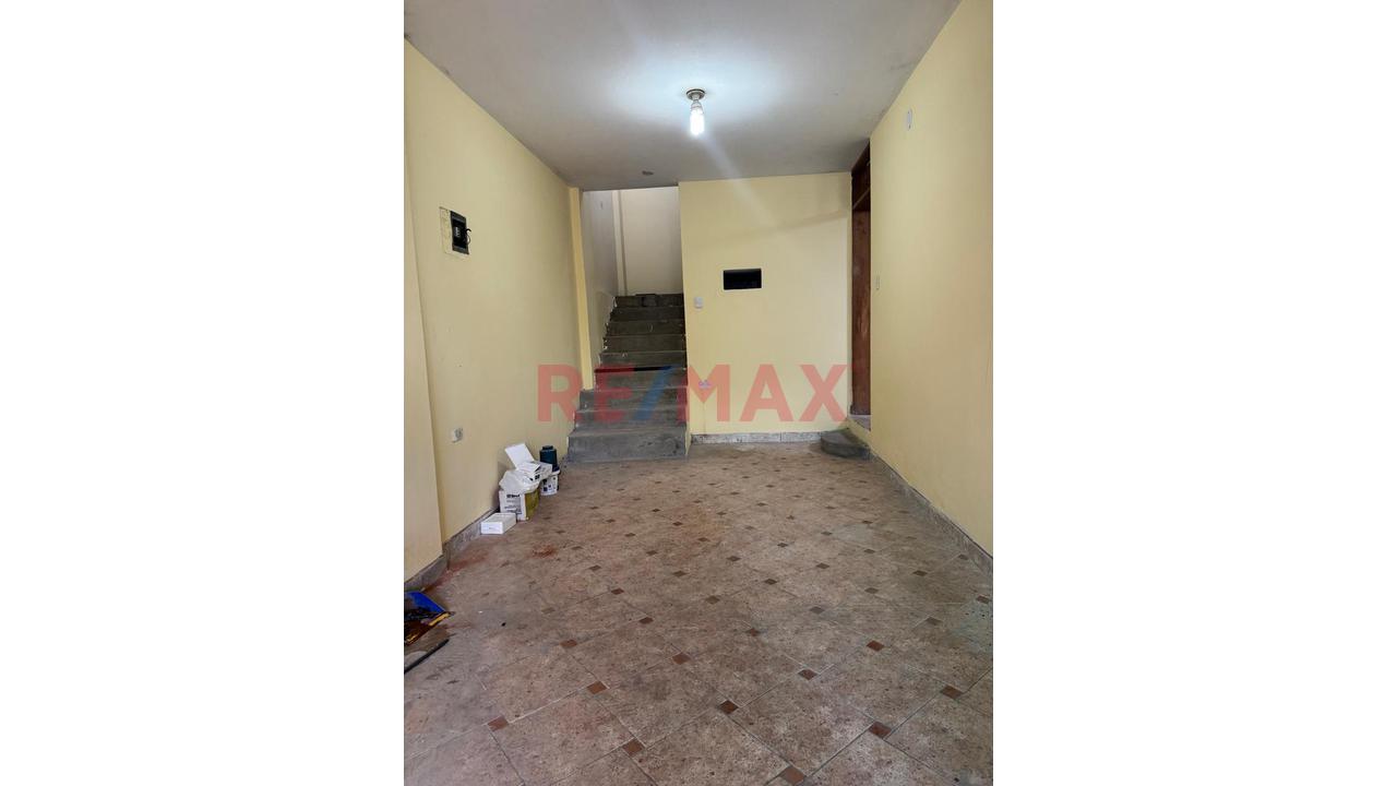 Local / Departamento 2Do Piso Av. San Felipe Comas — foto 7