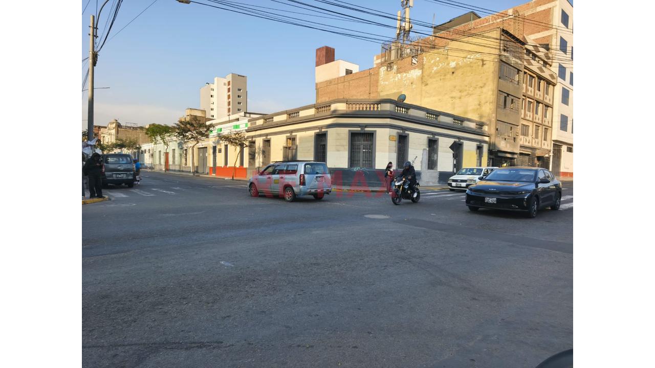 Venta De Terreno Comercial En Cercado De Lima — foto 3