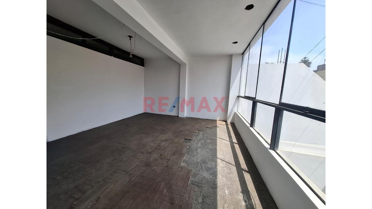 Casa En Venta En Inmediaciones De Salamanca – Olimpo, Ate – A Media Cuadra Del Parque Juno Y A Pocos Metros De La Vía De Evitamiento — foto 14