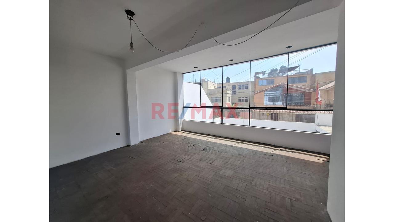 Casa En Venta En Inmediaciones De Salamanca – Olimpo, Ate – A Media Cuadra Del Parque Juno Y A Pocos Metros De La Vía De Evitamiento — foto 15
