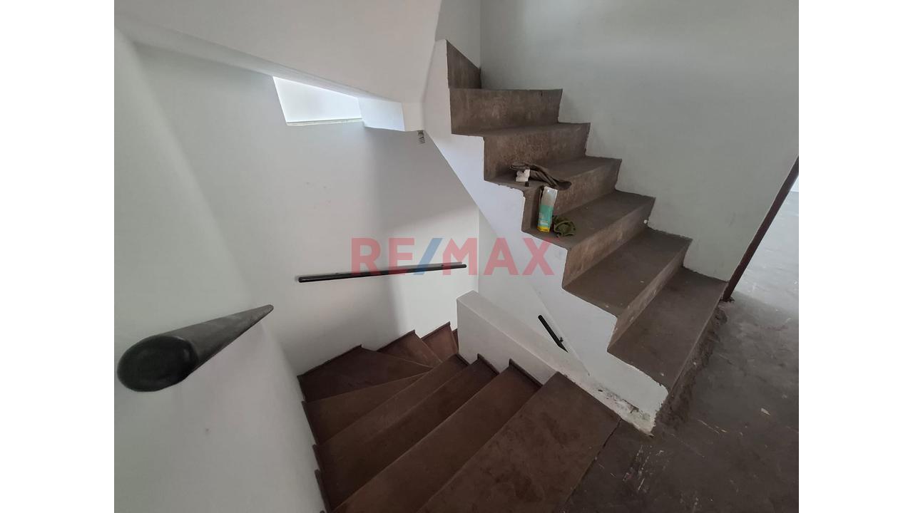 Casa En Venta En Inmediaciones De Salamanca – Olimpo, Ate – A Media Cuadra Del Parque Juno Y A Pocos Metros De La Vía De Evitamiento — foto 13