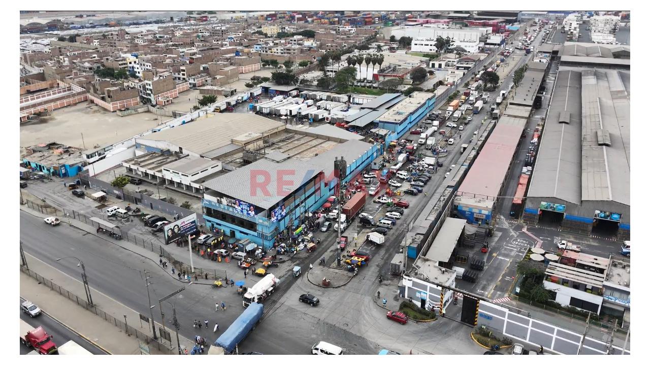 Alquiler De Terreno Comercial De 440 M² - Av. Carlos Izaguirre - A 2 Cuadras De Néstor Gambetta - Callao - 11