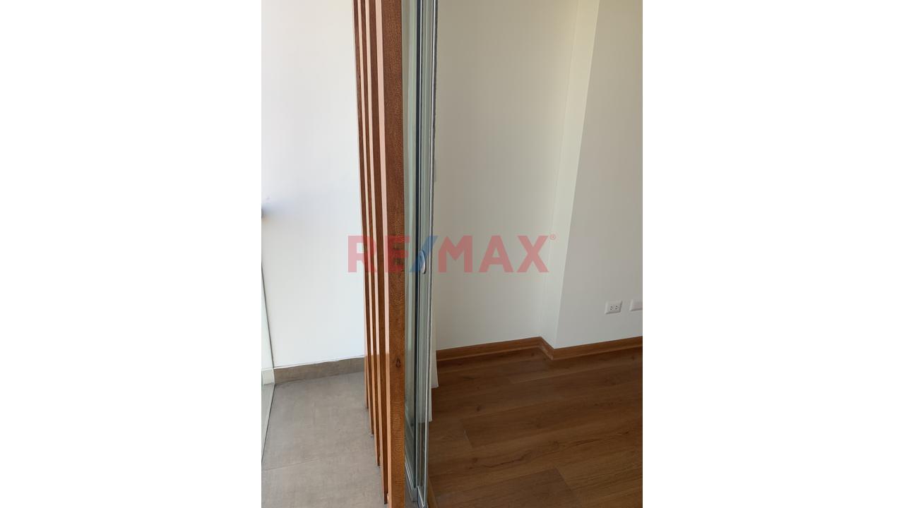 Alquiler De Departamento Surquillo Limite San Isidro Oportunidad — foto 11