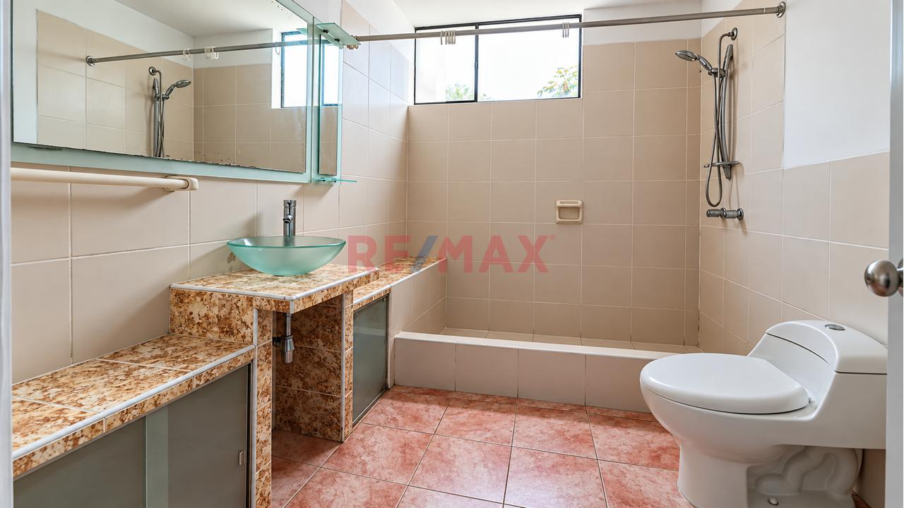 Amplio Departamento De 136 M² En Venta En San Miguel – 3 Habitaciones + Cuarto De Servicio + Cochera — foto 8