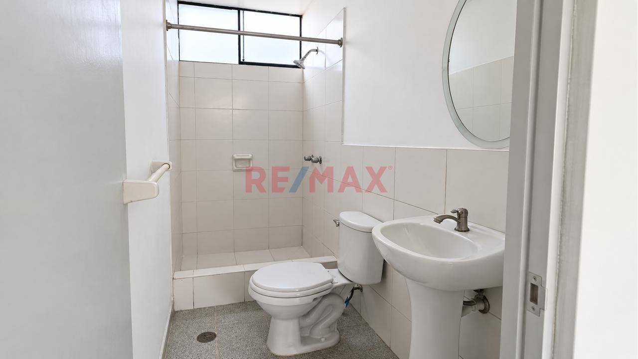 Amplio Departamento De 136 M² En Venta En San Miguel – 3 Habitaciones + Cuarto De Servicio + Cochera — foto 9
