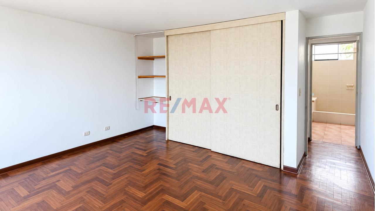 Amplio Departamento De 136 M² En Venta En San Miguel – 3 Habitaciones + Cuarto De Servicio + Cochera — foto 5