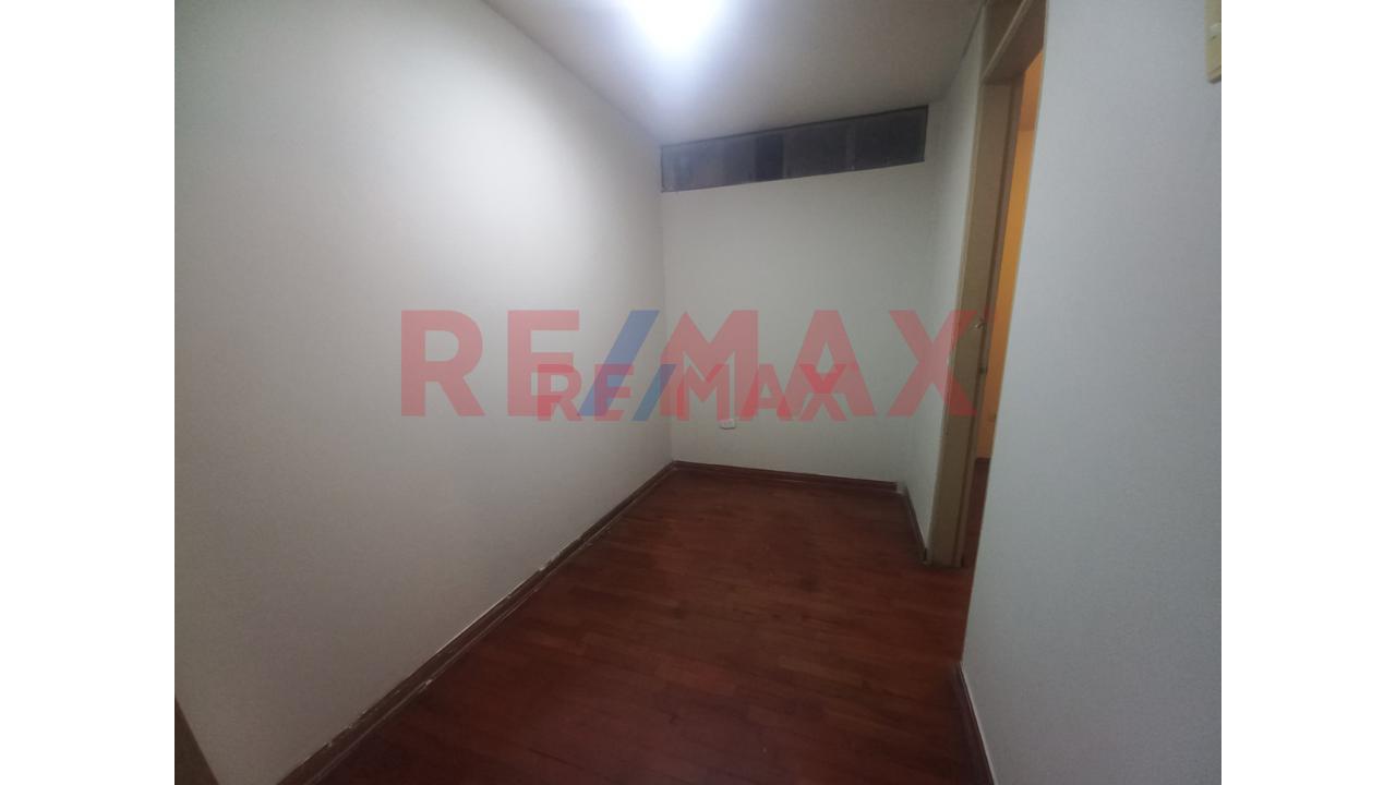 Amplio Departamento De 3 Dormitorios En Alquiler | Urb. La Merced, Ate — foto 12