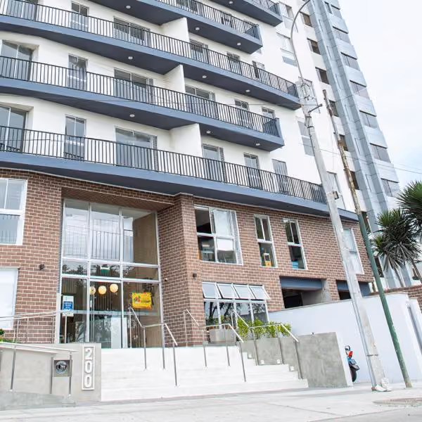 Alquiler | Depa Amoblado Con Balcón Y Vista Panorámica – Piso 25 | Santa Catalina