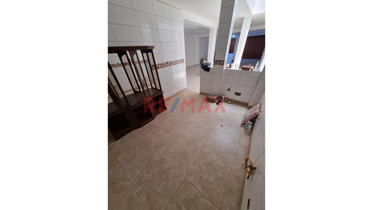🚨 ¡Local Comercial De 170 M² En San Martín De Porres! 🚨 — foto 6