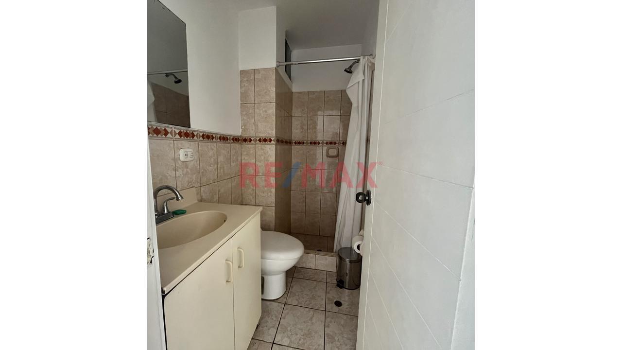 Departamento Remodelado En Venta En Miraflores – Coronel Inclán Cuadra 4 - Vista Exterior — foto 14