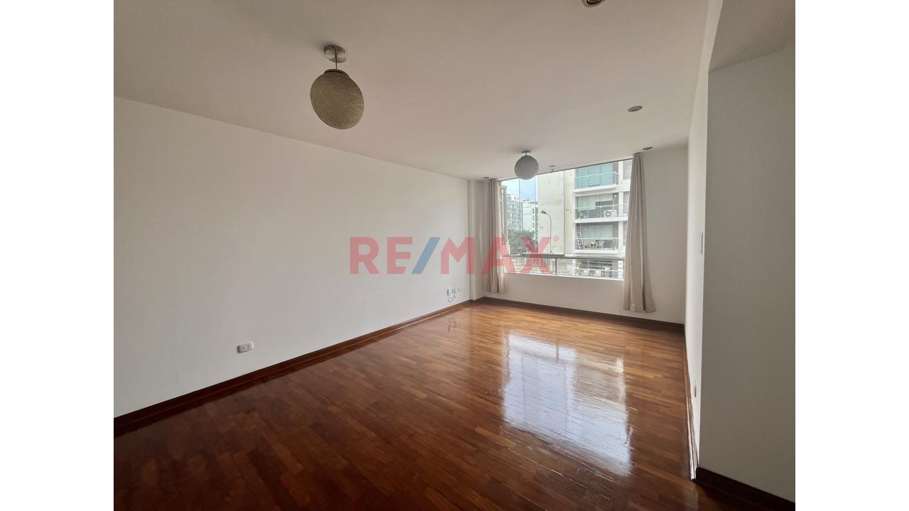 Departamento Remodelado En Venta En Miraflores – Coronel Inclán Cuadra 4 - Vista Exterior — foto 6