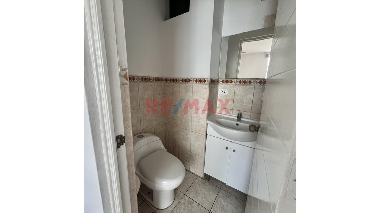 Departamento Remodelado En Venta En Miraflores – Coronel Inclán Cuadra 4 - Vista Exterior — foto 10