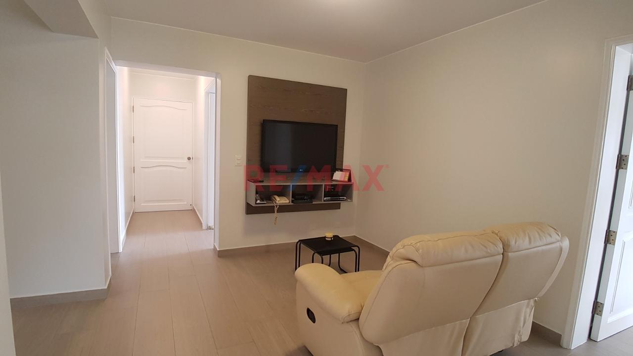 Venta Amplio De Lujo Departamento De 205 M² –Amoblado Y Sin Amoblar Con Ascensor Chacarrilla Surco, — foto 7