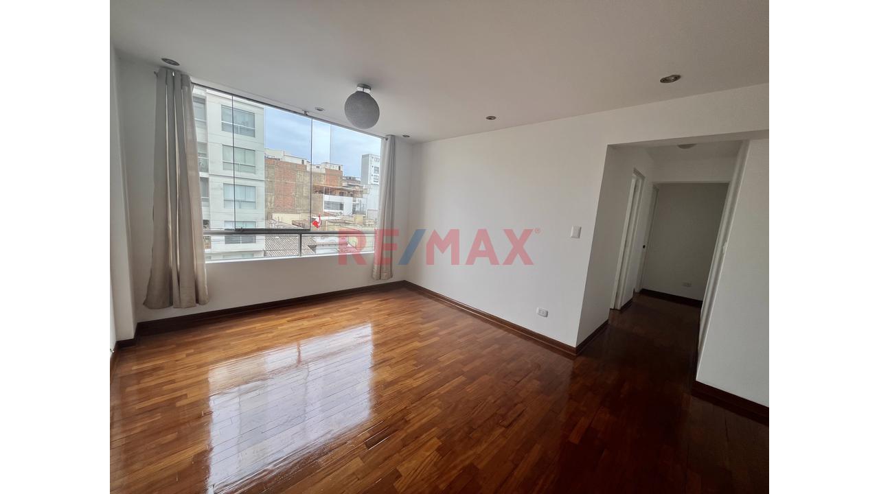 Alquiler Departamento Remodelado En Miraflores – Coronel Inclán Cuadra 4 - Vista Exterior — foto 11