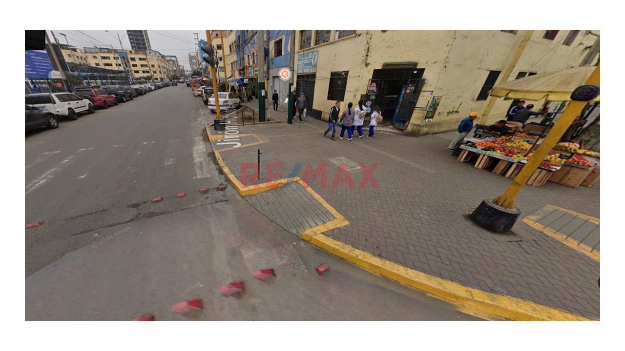 Exclente Oportunidad. Local Comercial Puerta A Calle - 5