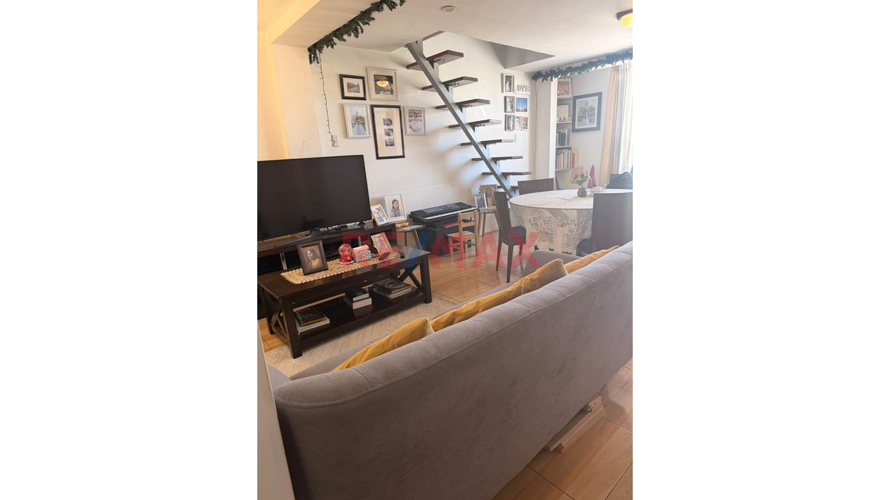 Duplex En Hunter: Oportunidad De Inversión En Zona De Salud Y Comercio - 2