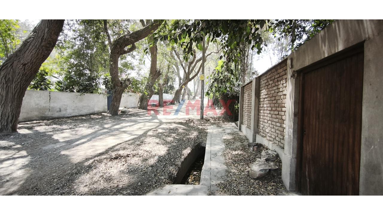Exclusivo Terreno De 2402 M2 En Santa Maria Chosica — foto 4