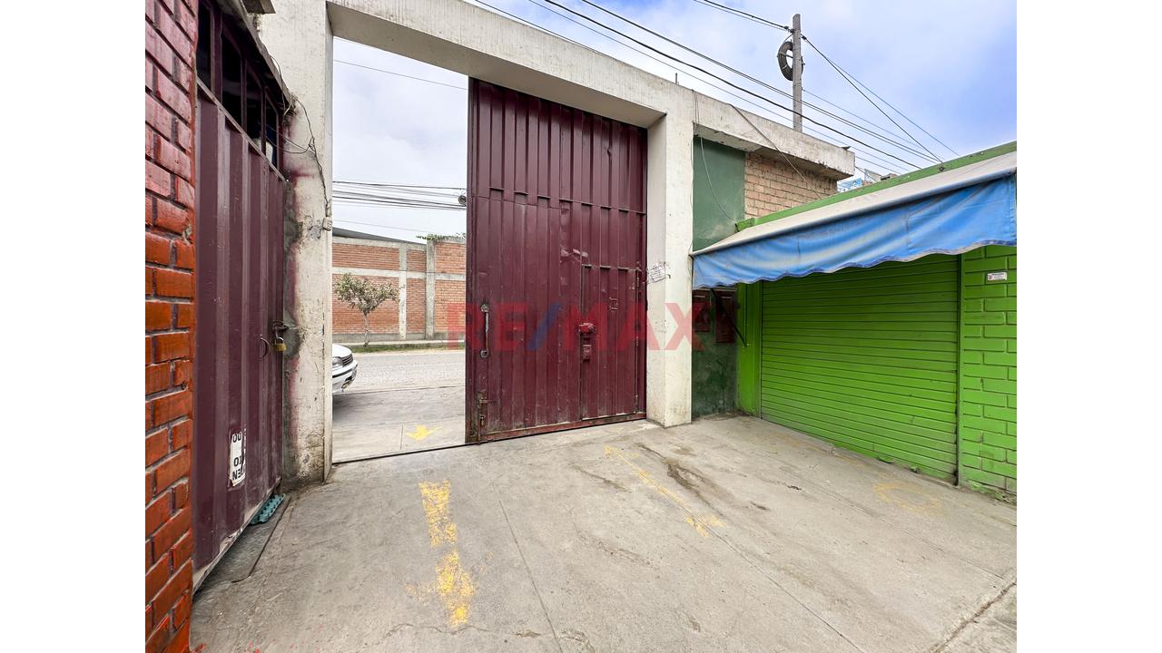 🏢 Local Comercial Multifuncional | 498.13 M² De Terreno | 836.14 M² Construidos | Chacra Cerro – Comas - 20