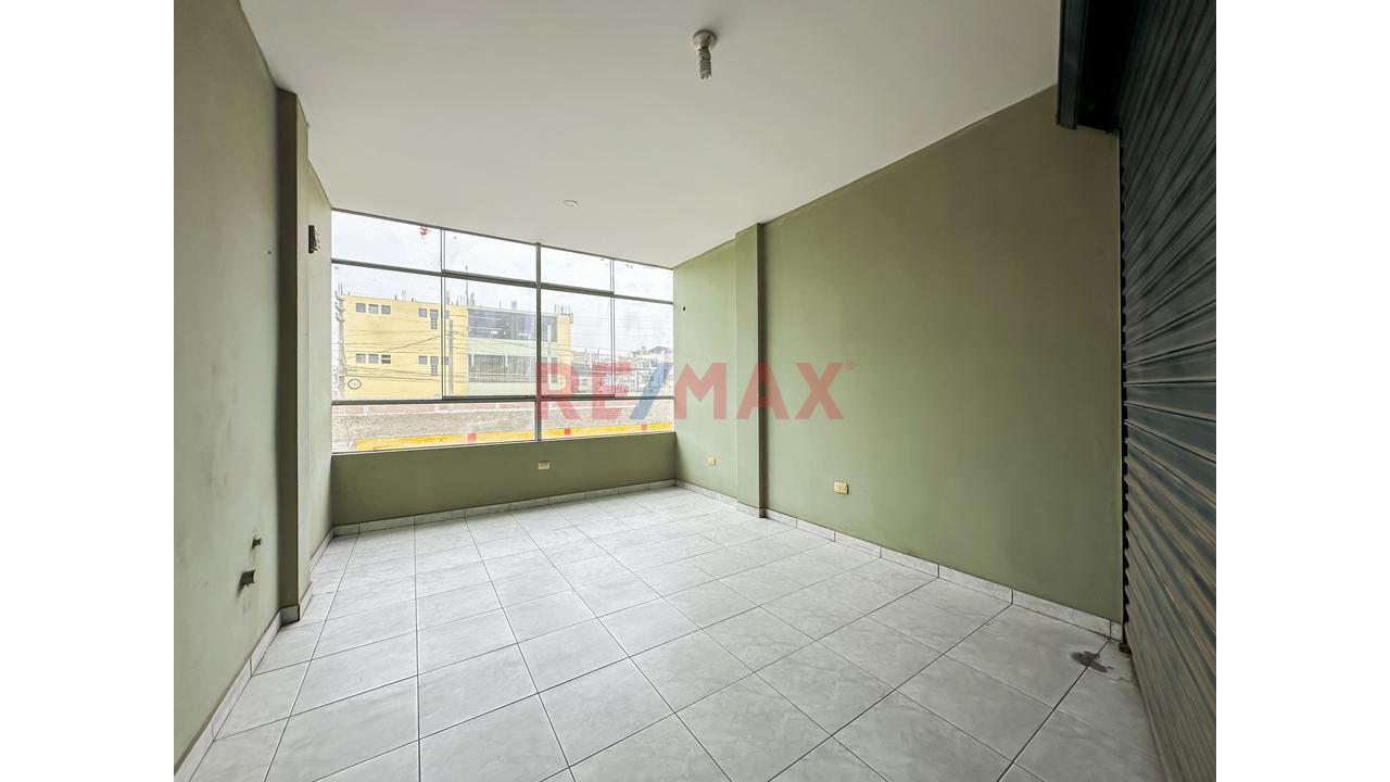 🏢 Local Comercial Multifuncional | 498.13 M² De Terreno | 836.14 M² Construidos | Chacra Cerro – Comas - 18