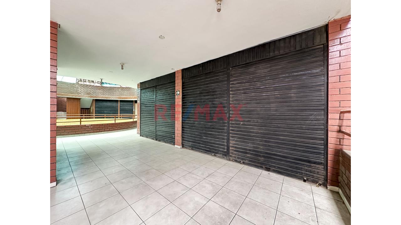 🏢 Local Comercial Multifuncional | 498.13 M² De Terreno | 836.14 M² Construidos | Chacra Cerro – Comas - 7
