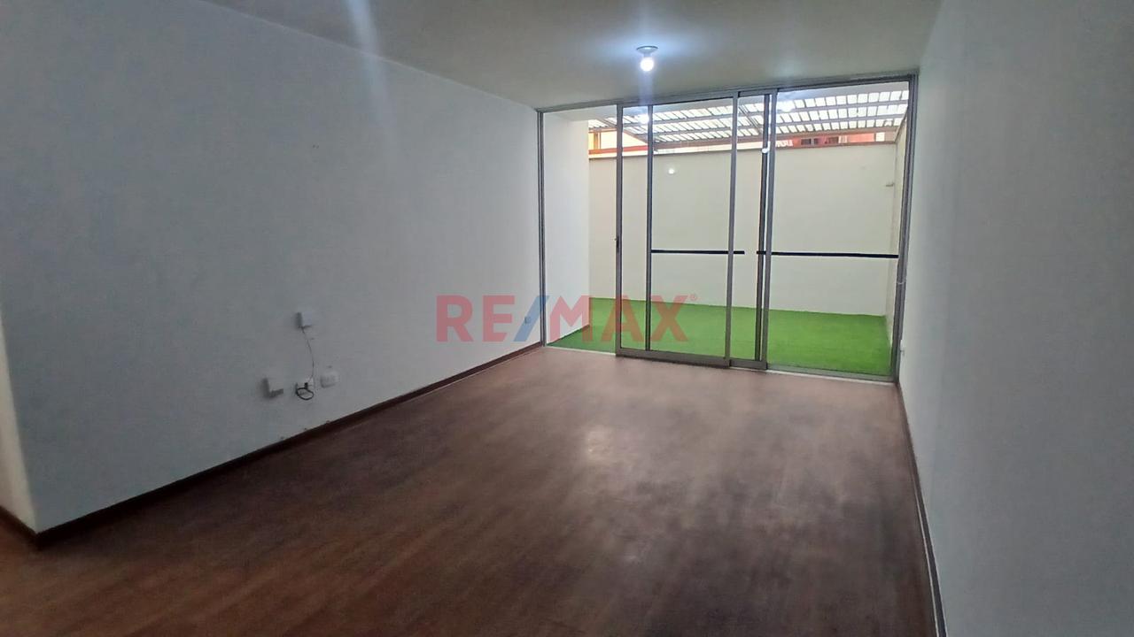 Alquiler De Departamento Con Cochera En Condominio Los Virreyes – Ate — foto 4