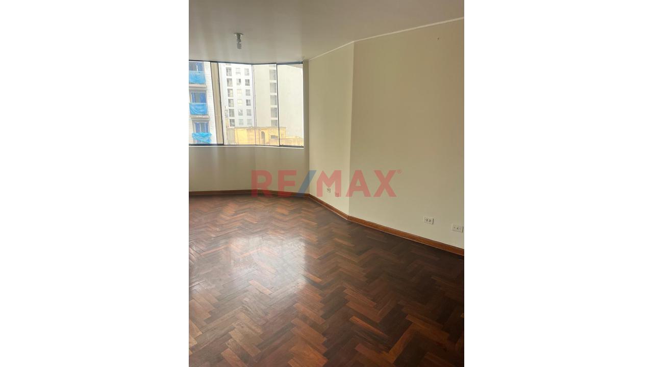 Alquiler De Departamento En Jesús María | 80 M² | 2 Dormitorios | 2 Baños | 1 Depósito — foto 3