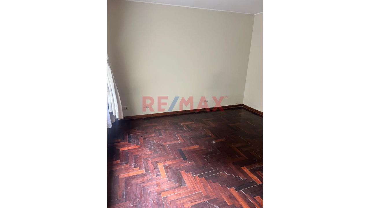 Alquiler De Departamento En Jesús María | 80 M² | 2 Dormitorios | 2 Baños | 1 Depósito — foto 8